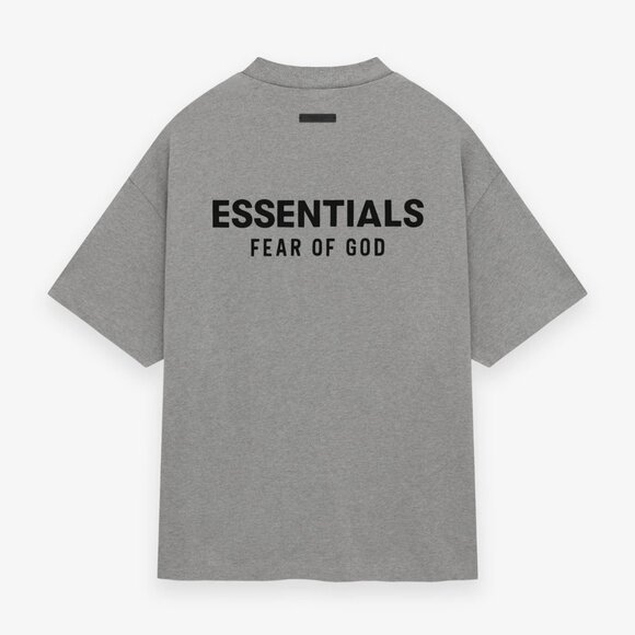 FALL25 ESSENTIALS high street HOLIDAY collection short sleeve t-shirt - Picture 2 of 2